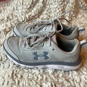 Under Armour Charged Assert 8 Running Shoes